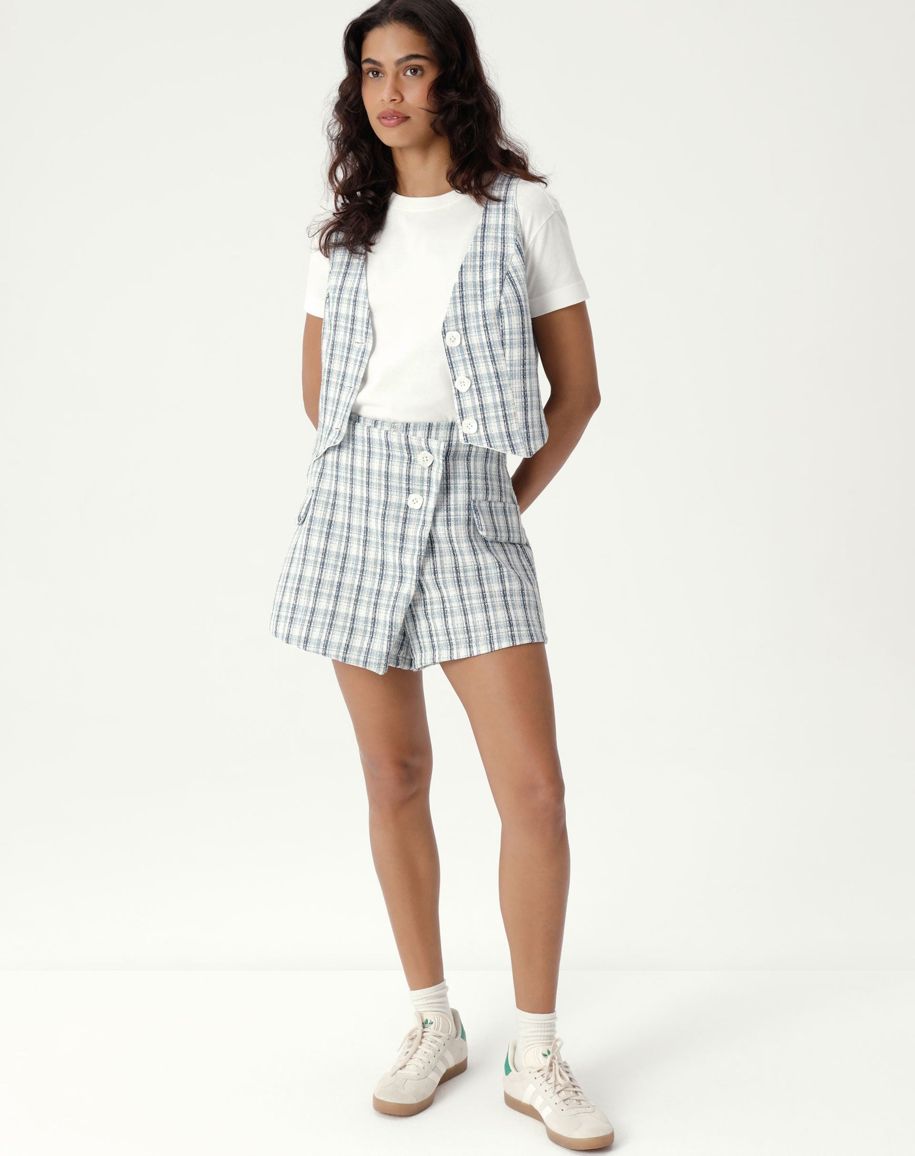 SHORTS FRENTE TRANSPASSADA DE ALFAIATARIA - AZUL