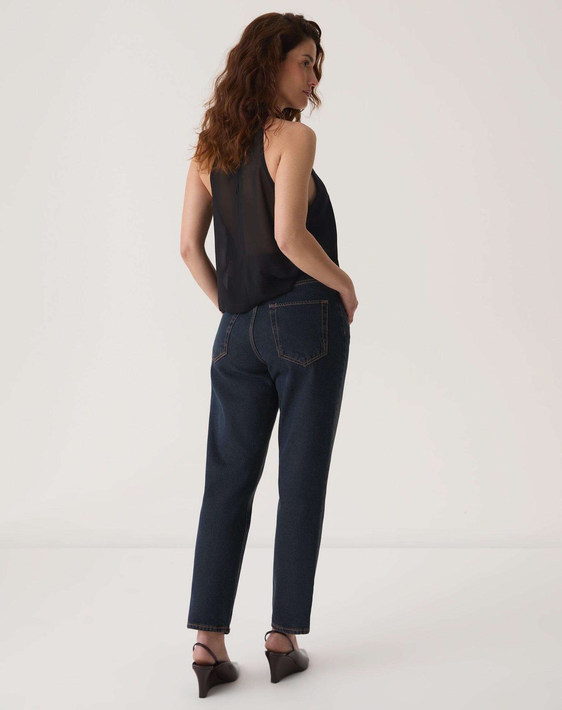 CALÇA MOM JEANS - MARROM