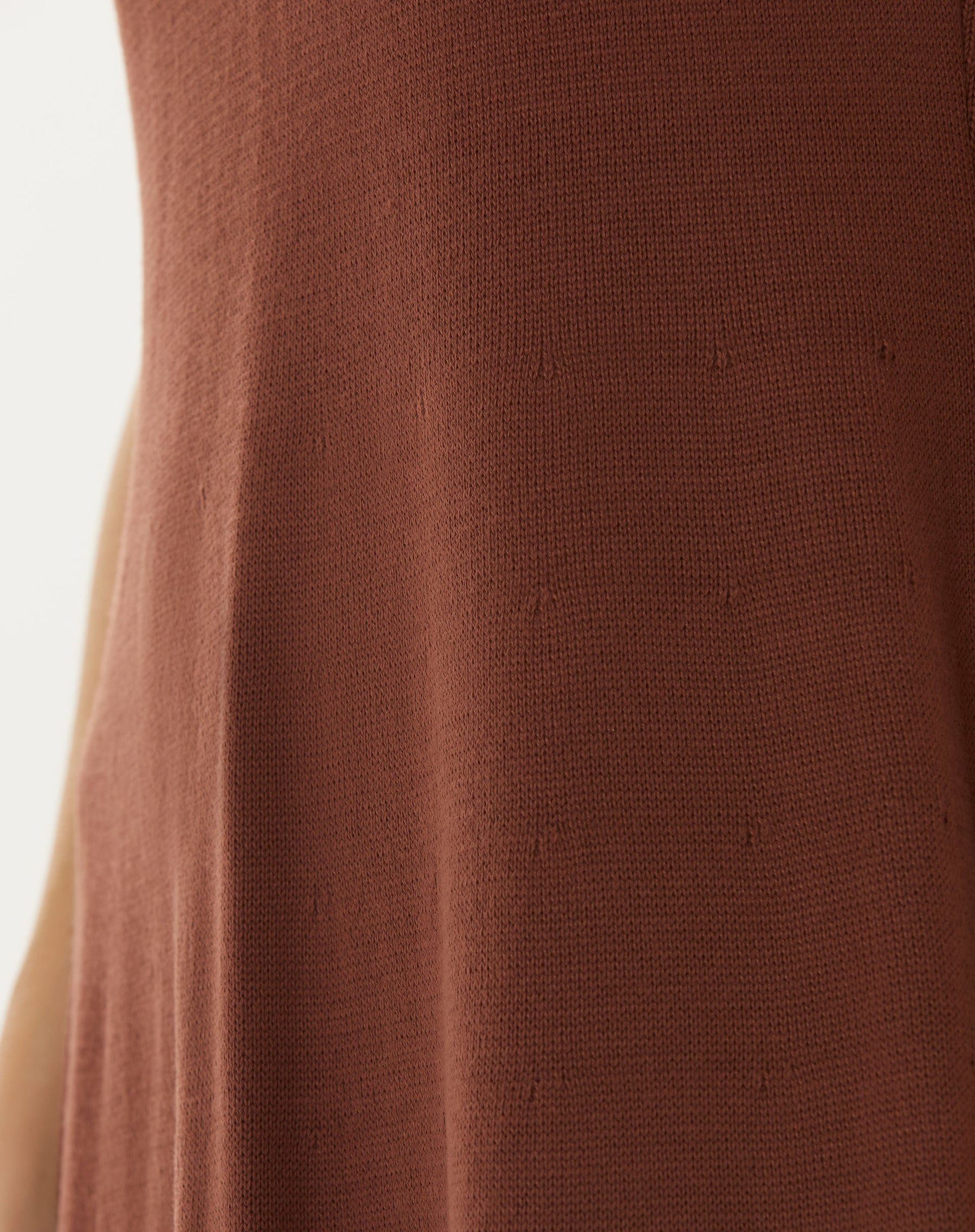 VESTIDO MIDI DE TRICOT - MARROM