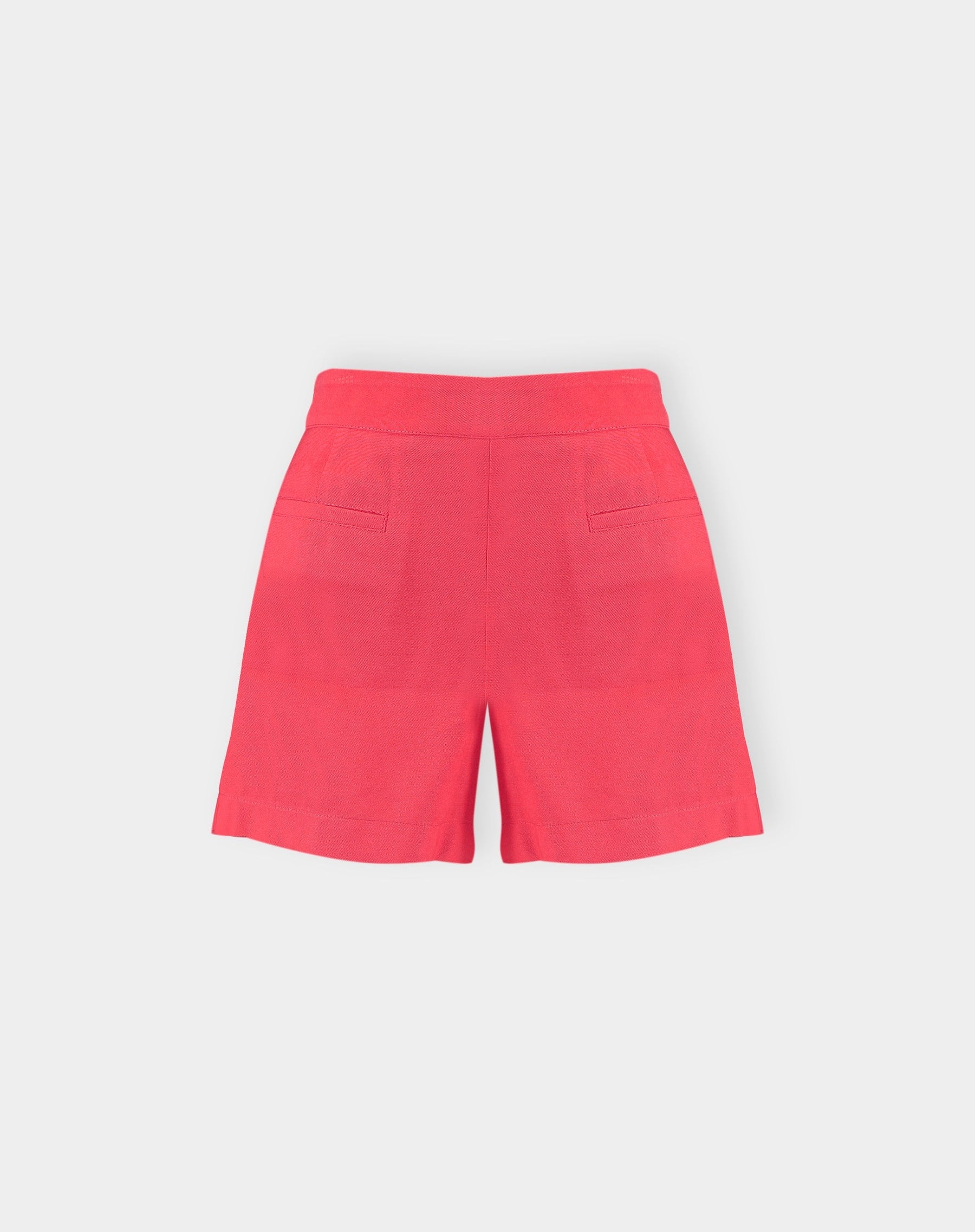 SHORT COM BOLSOS EMBUTIDOS - CORAL