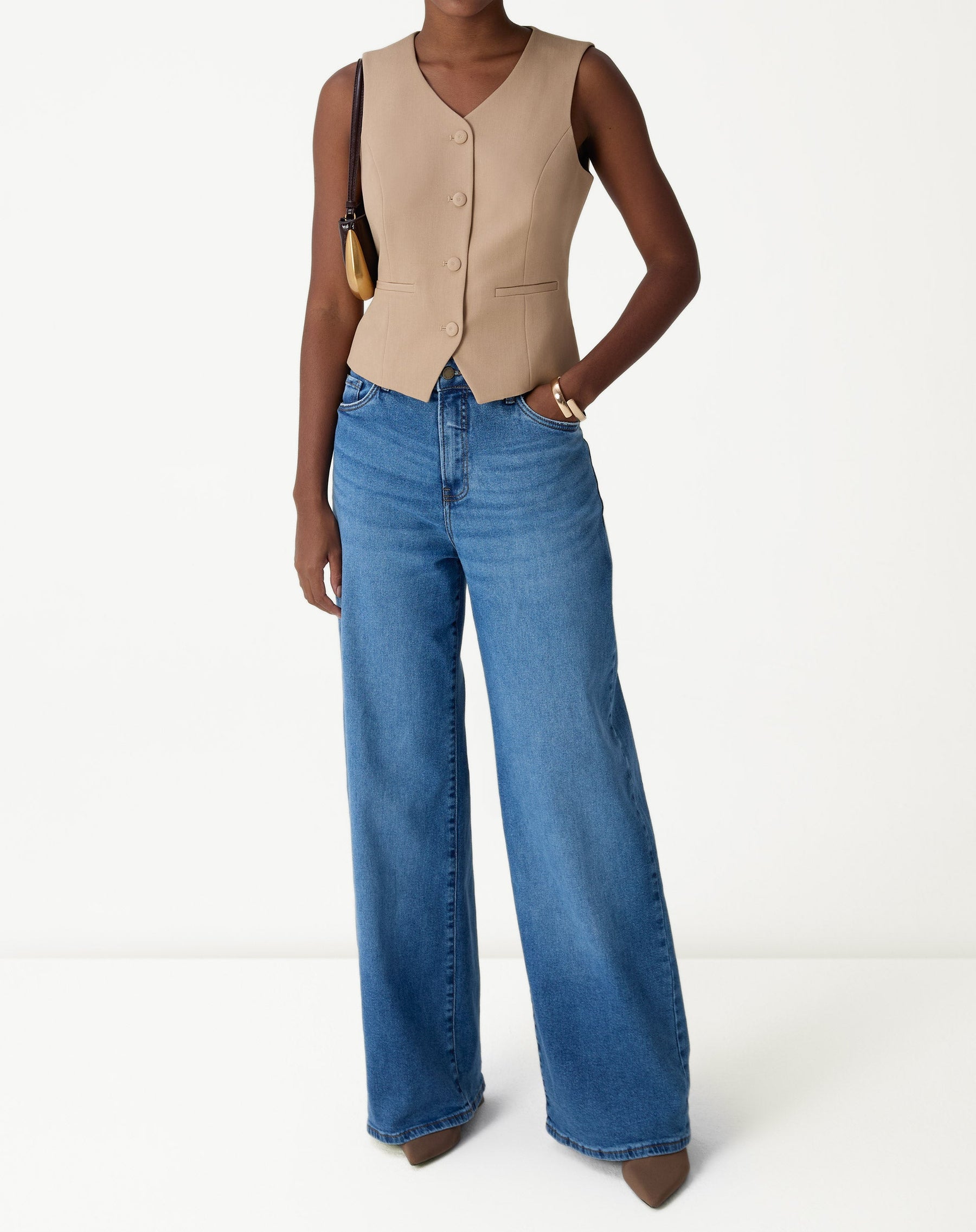 COLETE SLIM COM BOTÃO FORRADO ALFAIATARIA - BEGE