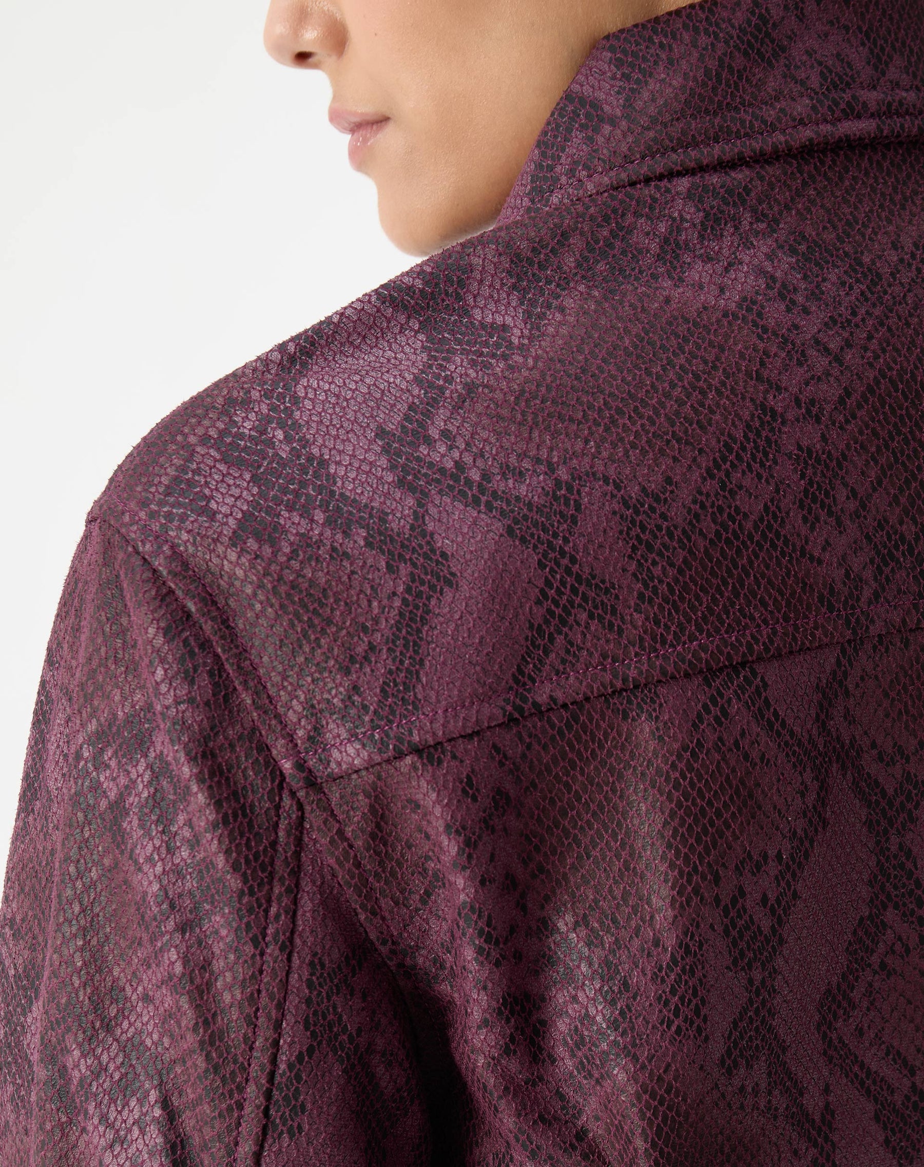 JAQUETA QUADRADA COBRA PU - VINHO