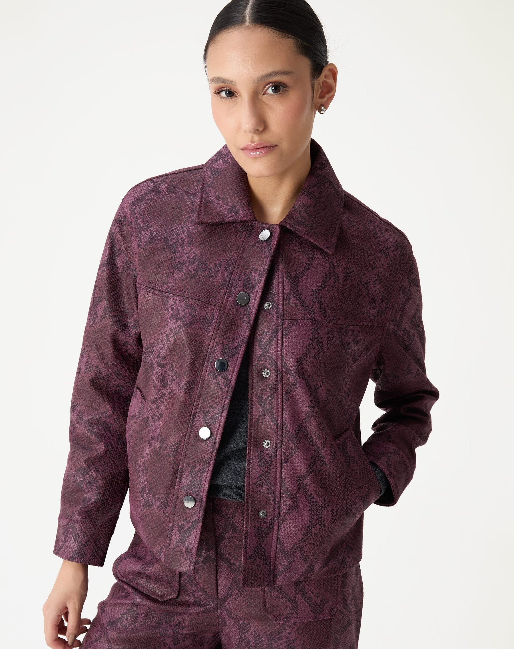 JAQUETA QUADRADA COBRA PU - VINHO