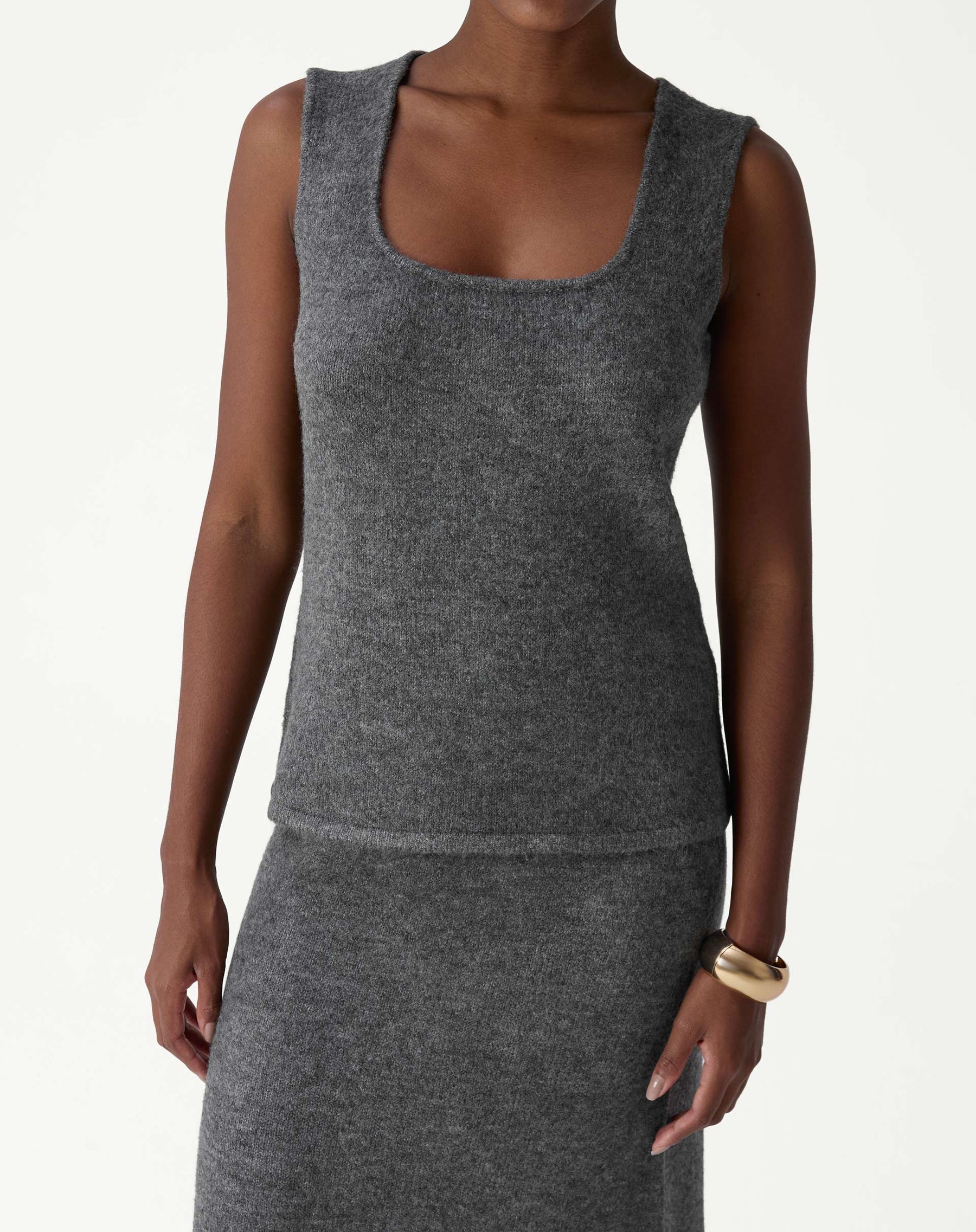 REGATA ALONGADA DE TRICOT - CHUMBO