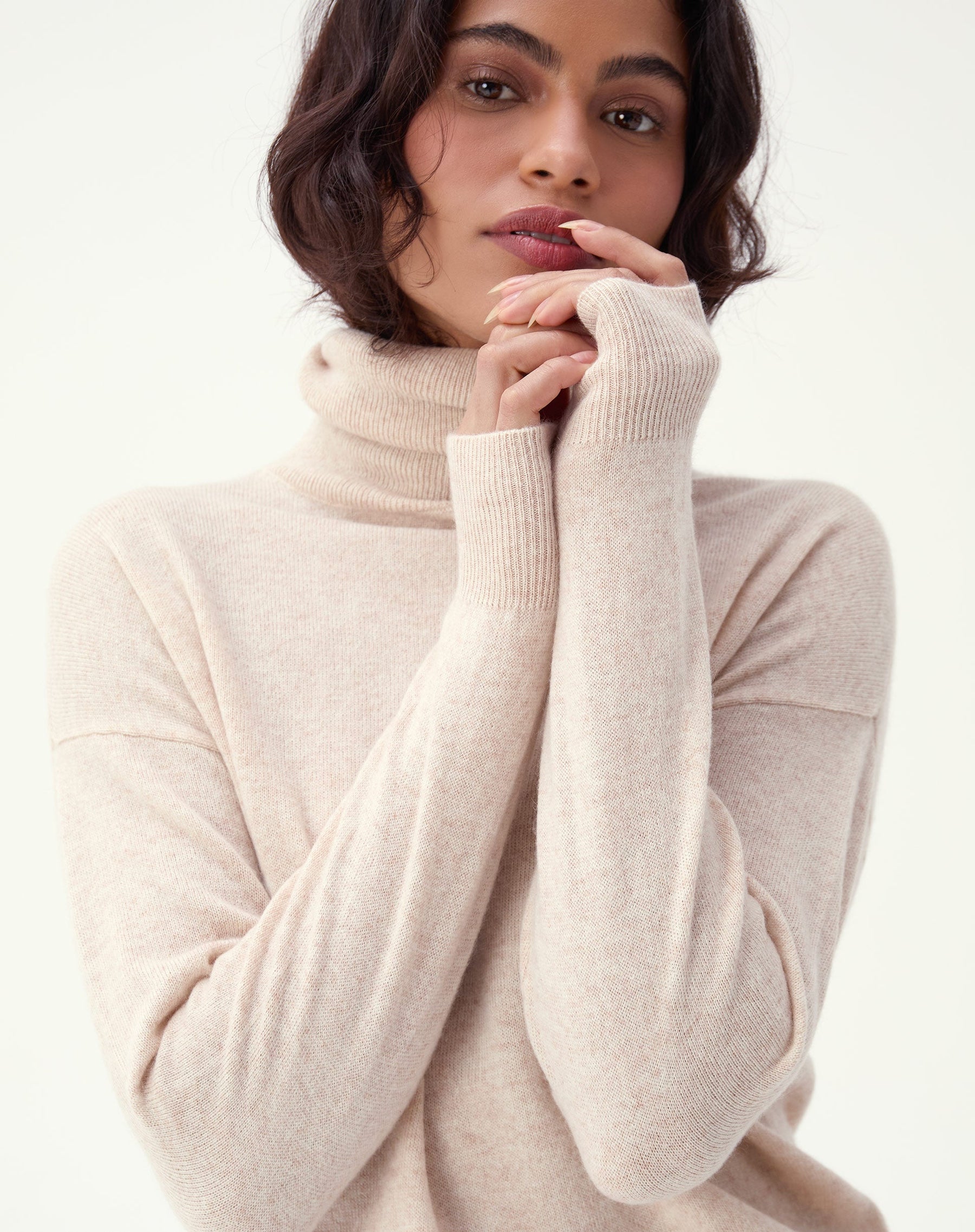 SUÉTER CASHMERE GOLA ALTA - AREIA