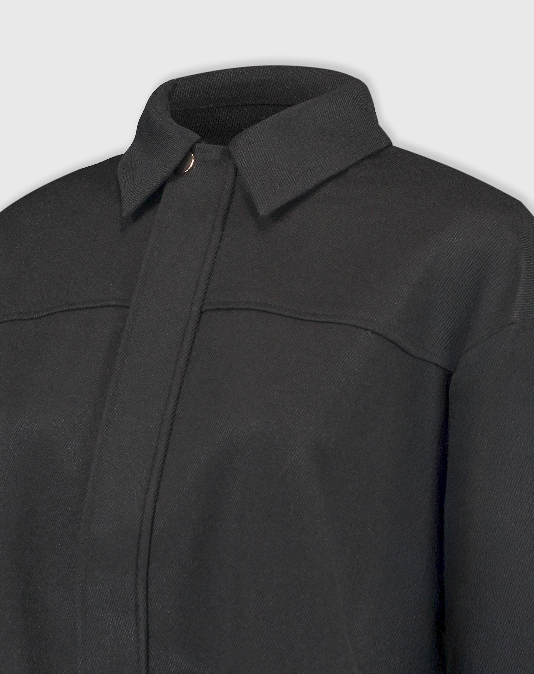 CASACO COM PUNHO LARGO - PRETO