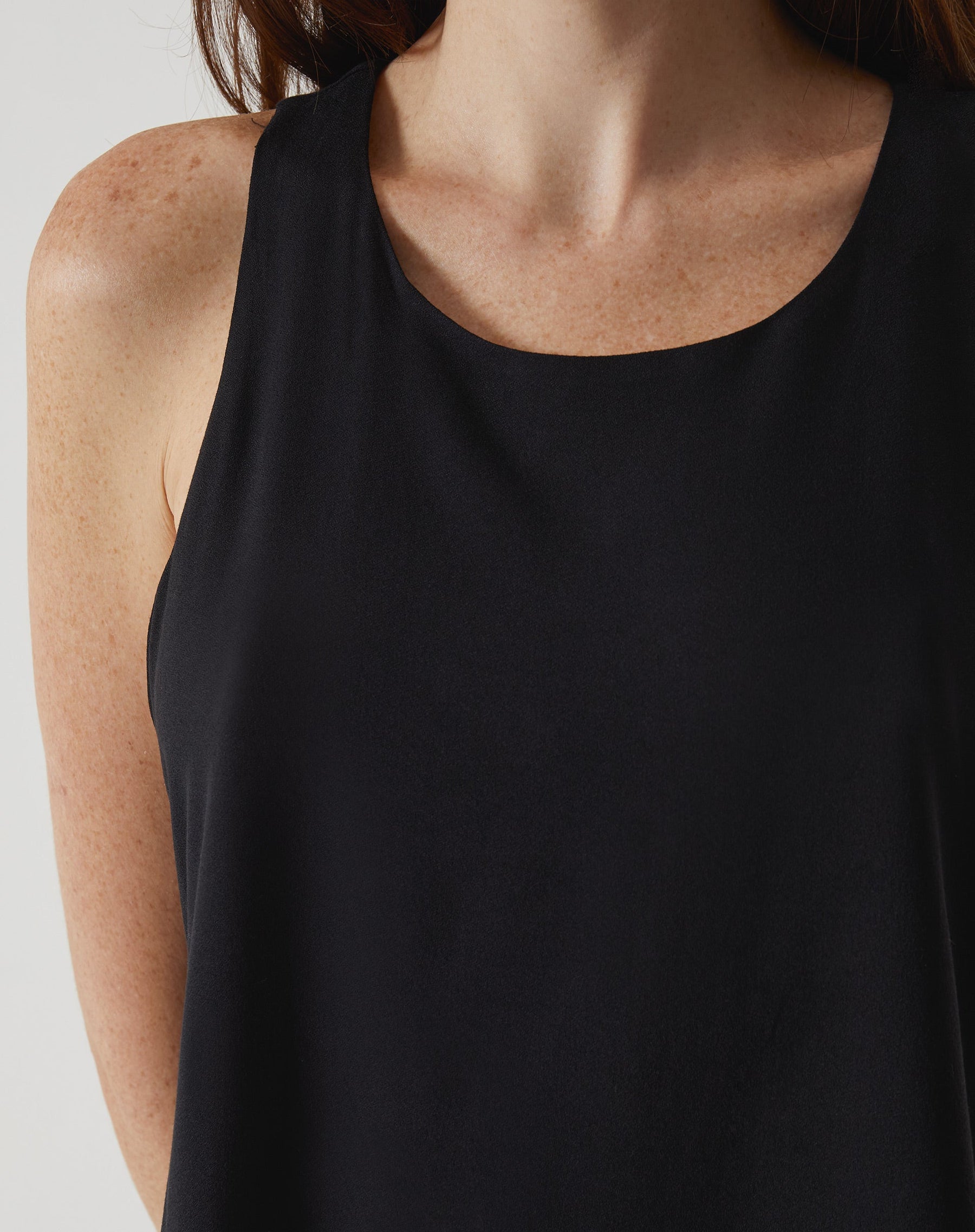 REGATA DE VISCOSE - PRETO