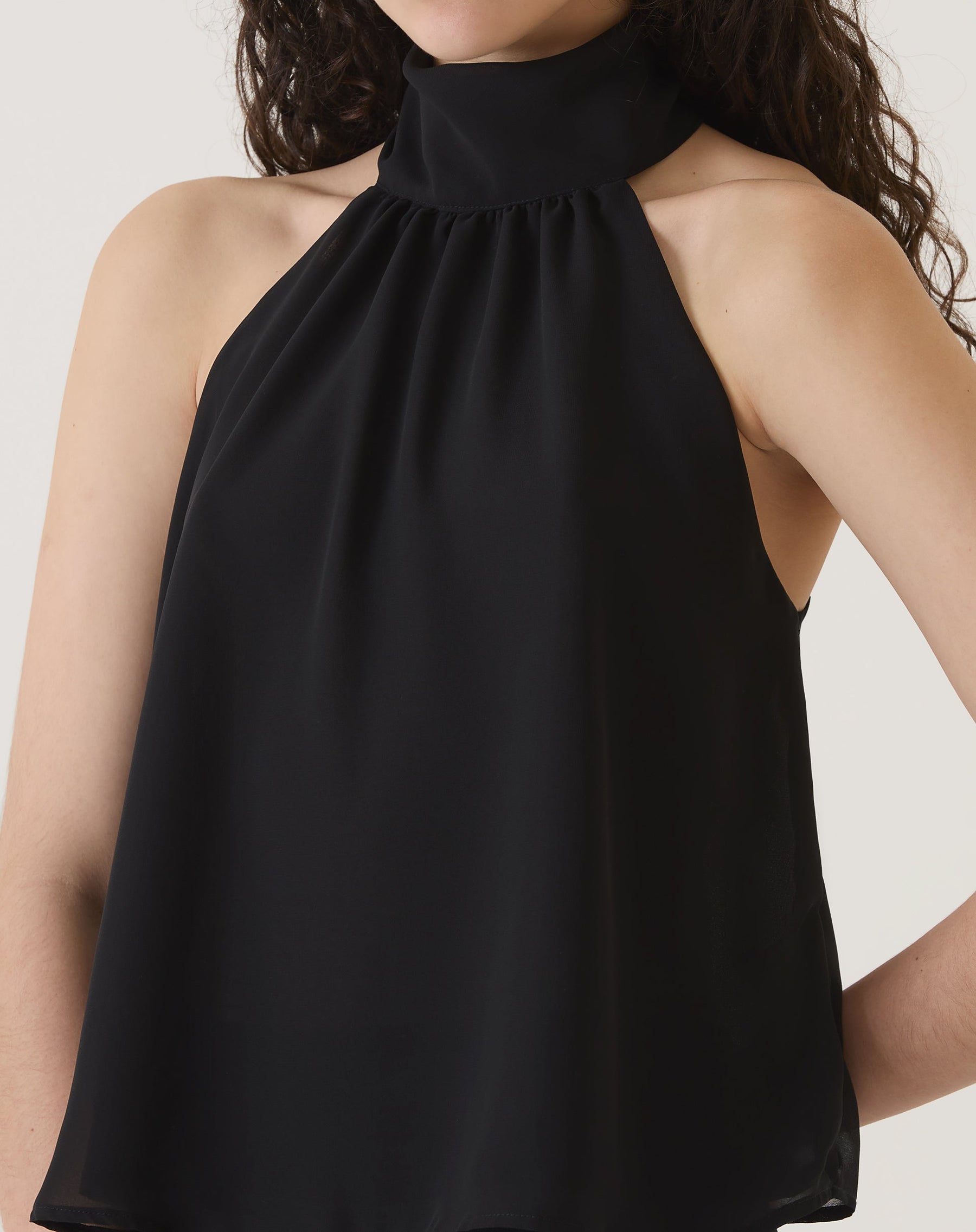 BLUSA FRENTE ÚNICA COM TRANSPARÊNCIA - PRETO