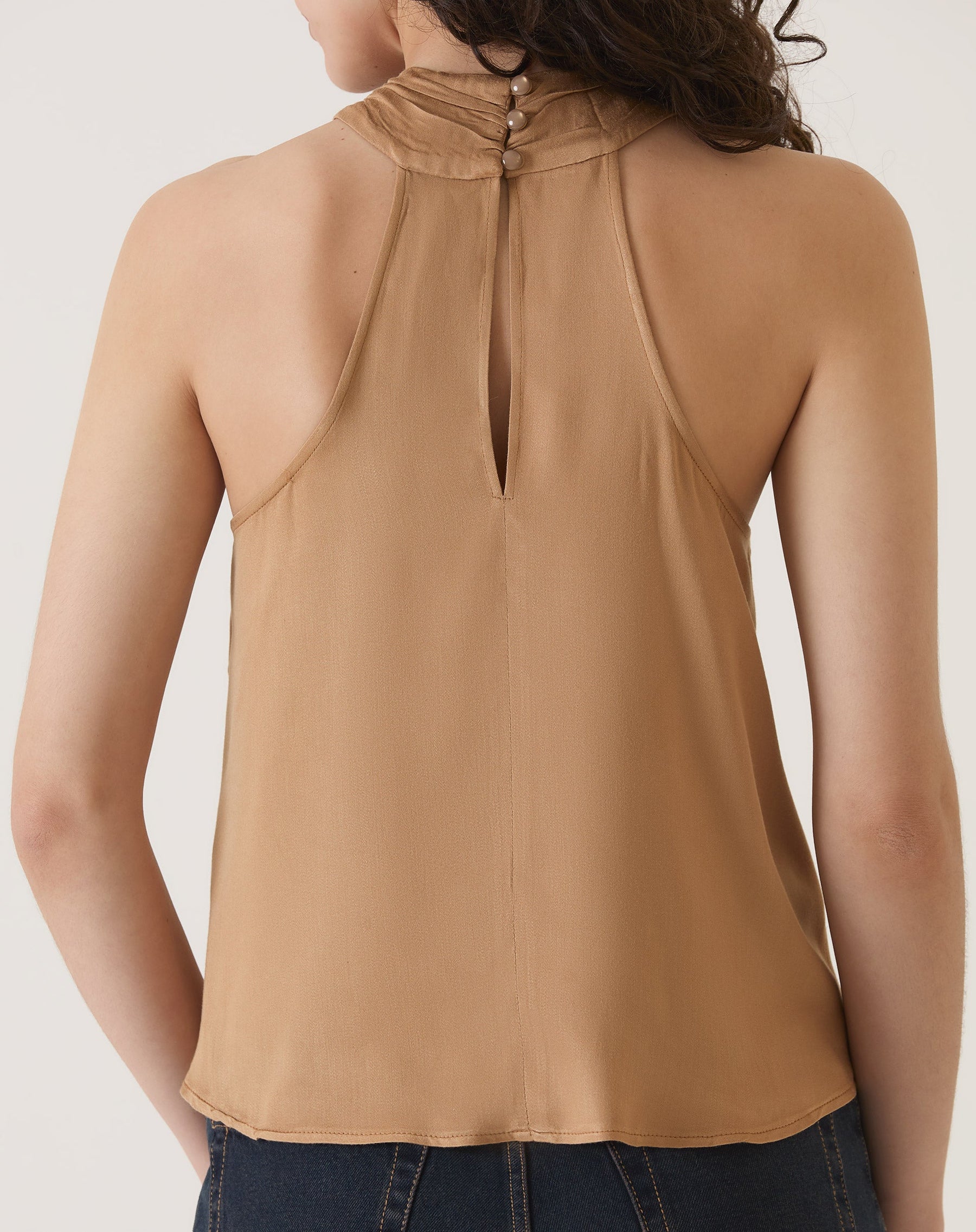 BLUSA DECOTE TRANSPASSADO DE VISCOSE - BEGE