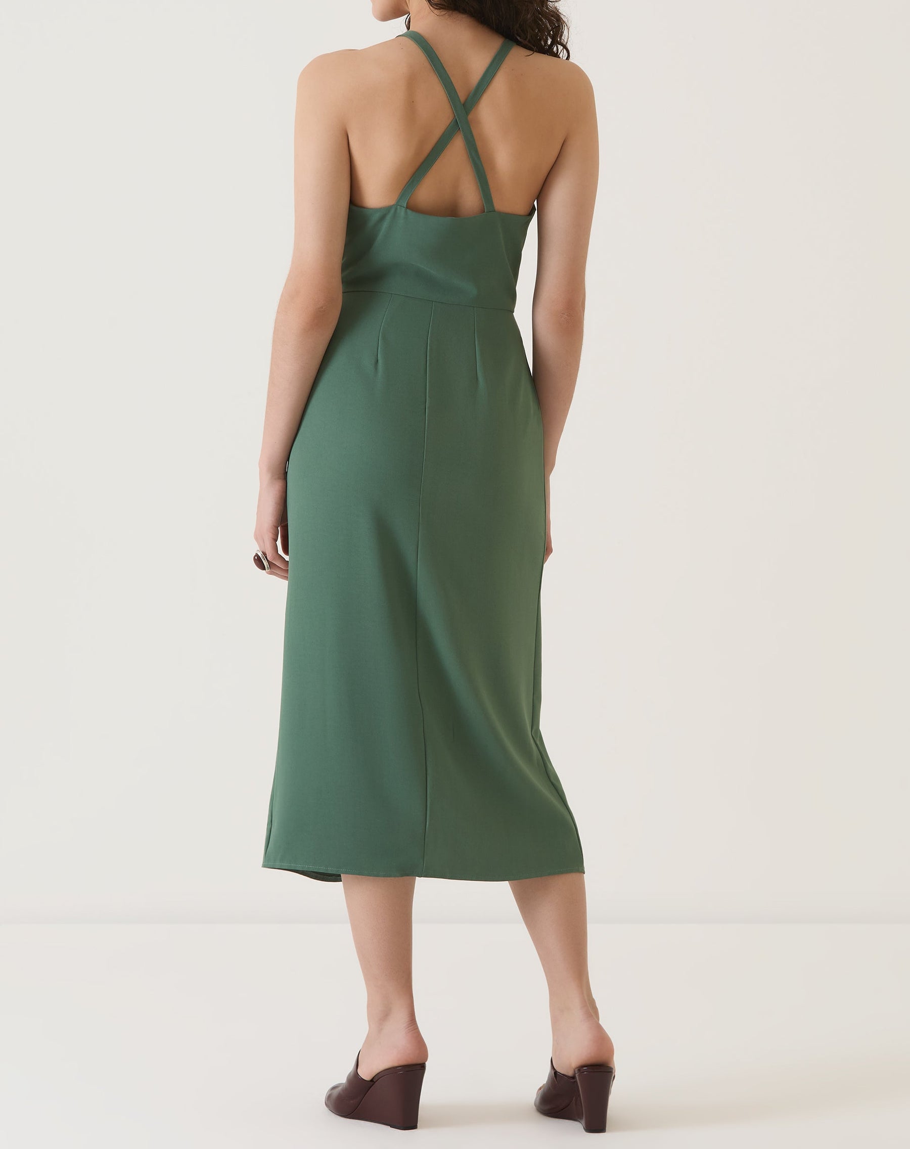 VESTIDO COM FENDA FRONTAL - VERDE