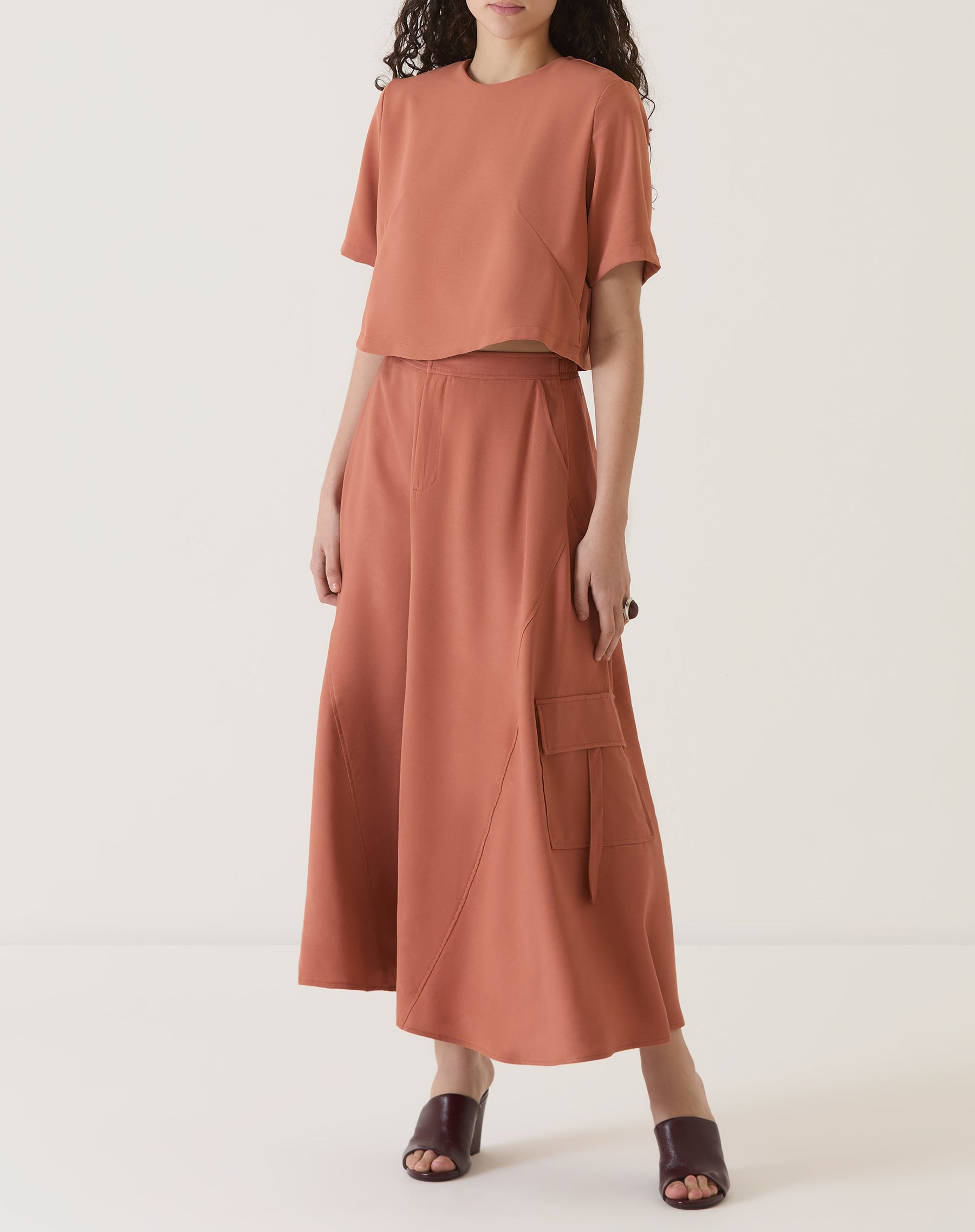 BLUSA CROP MANGA CURTA - VINHO