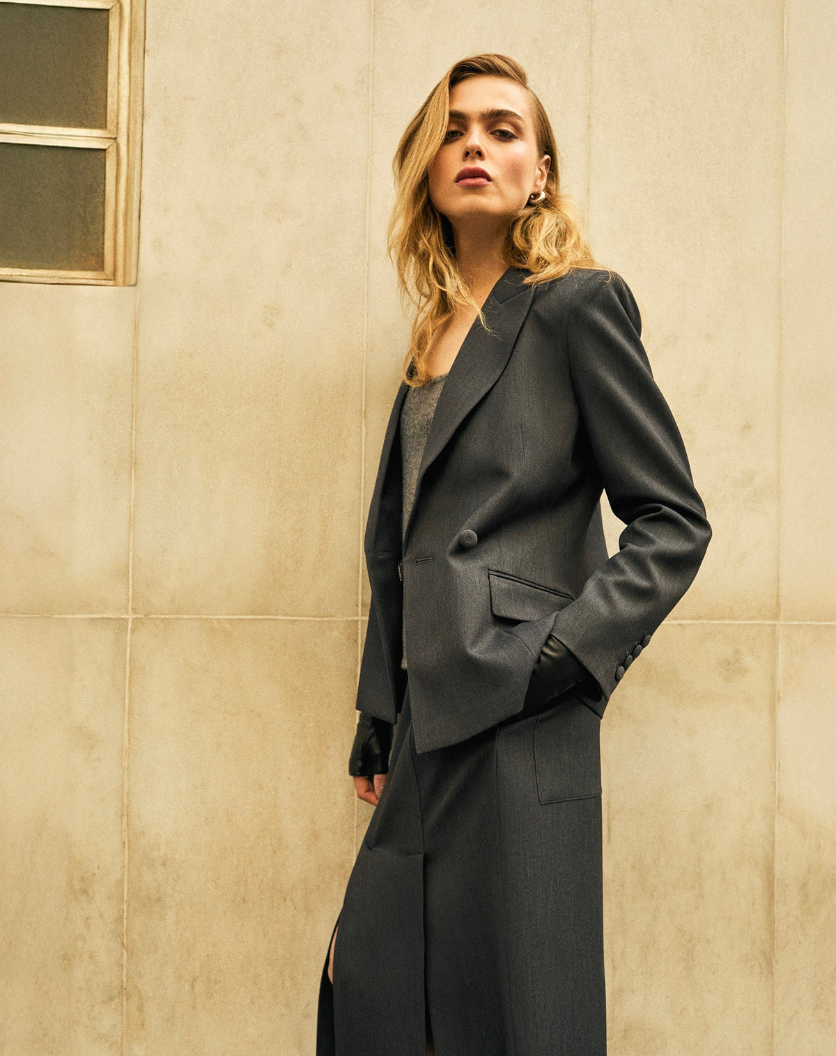 BLAZER SLIM ABOTOAMENTO DUPLO ALFAIATARIA - CINZA