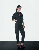 CALÇA COM VINCOS DE ALFAIATARIA - PRETO