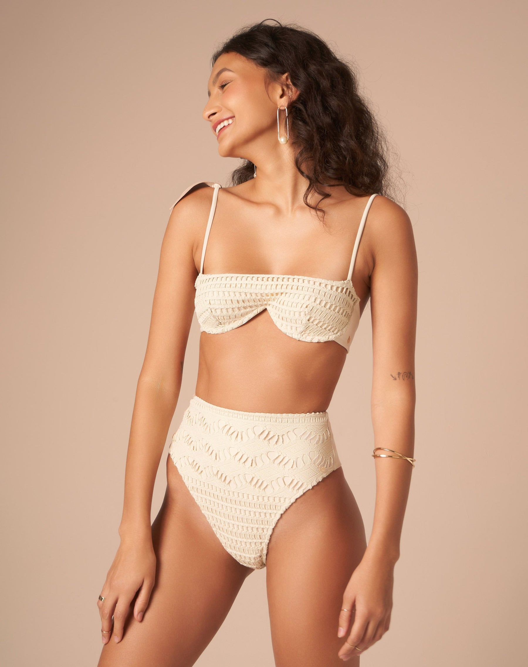 Top com Aro Magnólia Areia - Areia