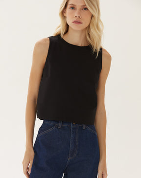 Top Cropped Alfaiataria Decote Redondo - Preto