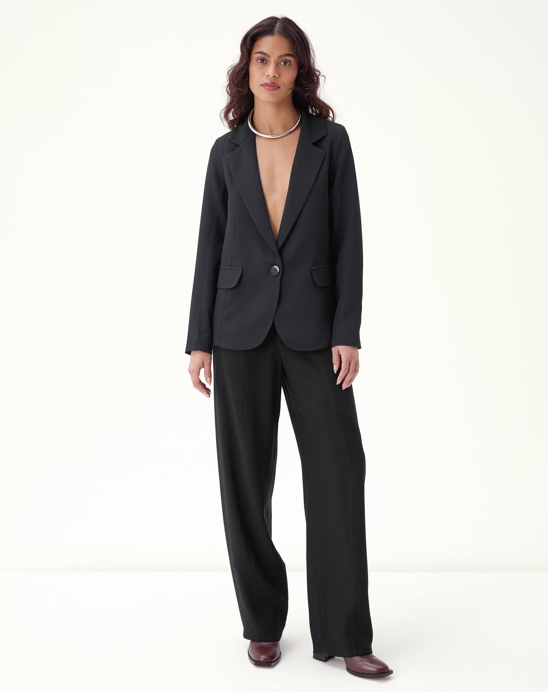 BLAZER SLIM GOLA COM LAPELA ALFAIATARIA - PRETO