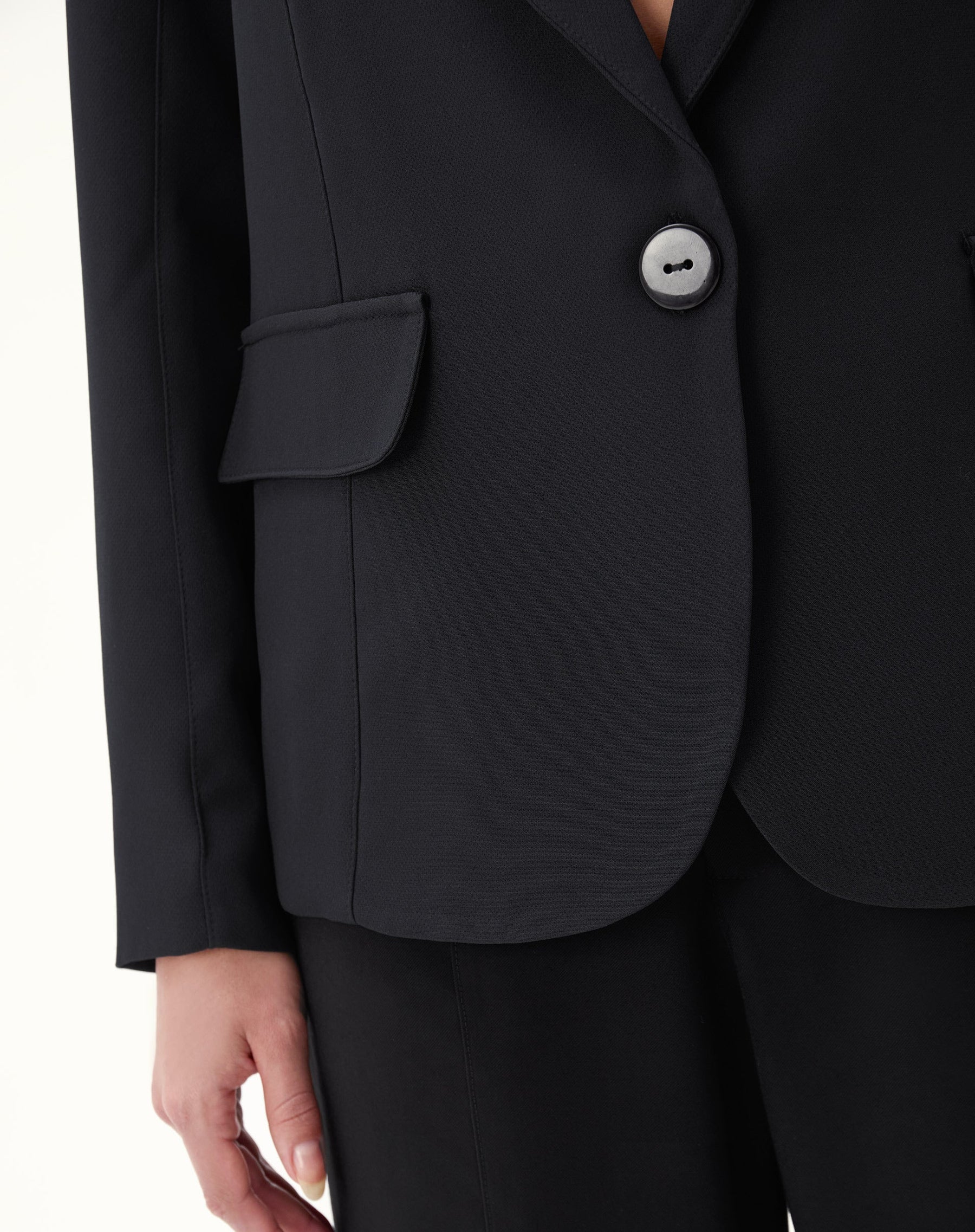 BLAZER SLIM GOLA COM LAPELA ALFAIATARIA - PRETO