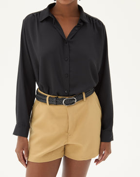 SHORTS CURTO RETO ALFAIATARIA - AREIA