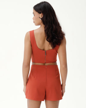 SHORTS SAIA COM BOLSOS DE ALFAIATARIA - MARROM