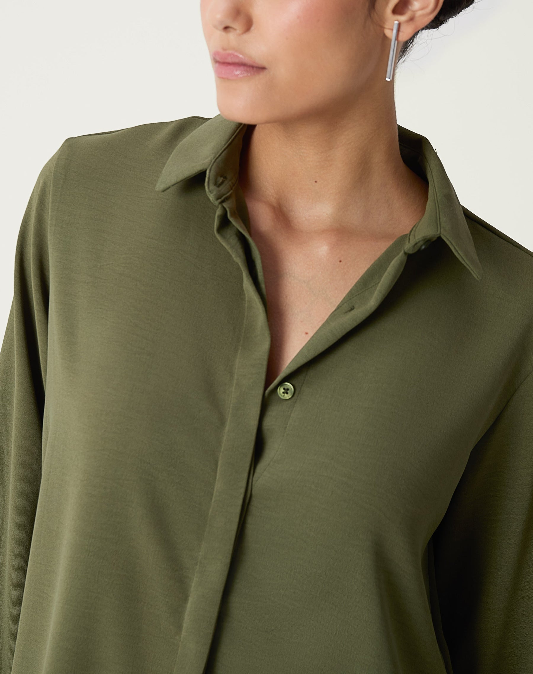 CAMISA MANGA LONGA BARRA RETA - VERDE