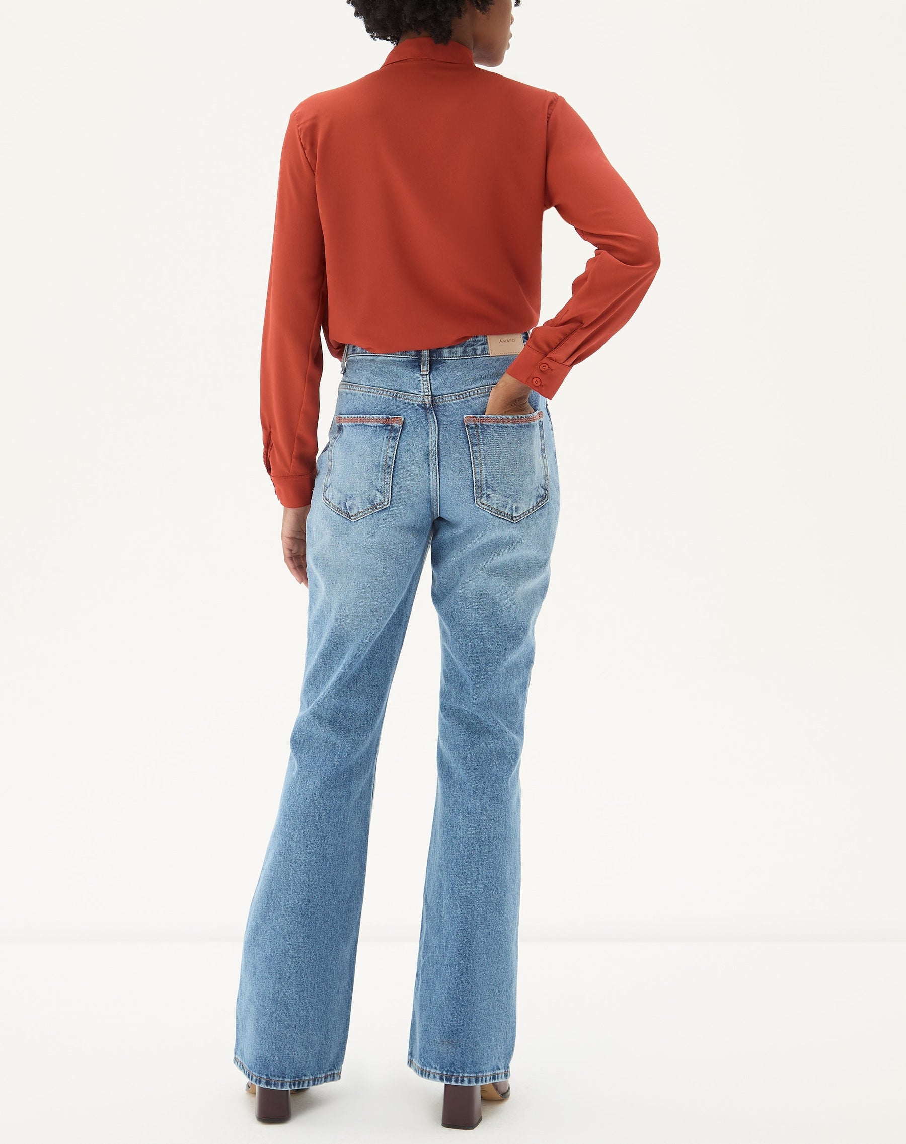 CALÇA JEANS FLARE CINTURA ALTA - AZUL CLARO