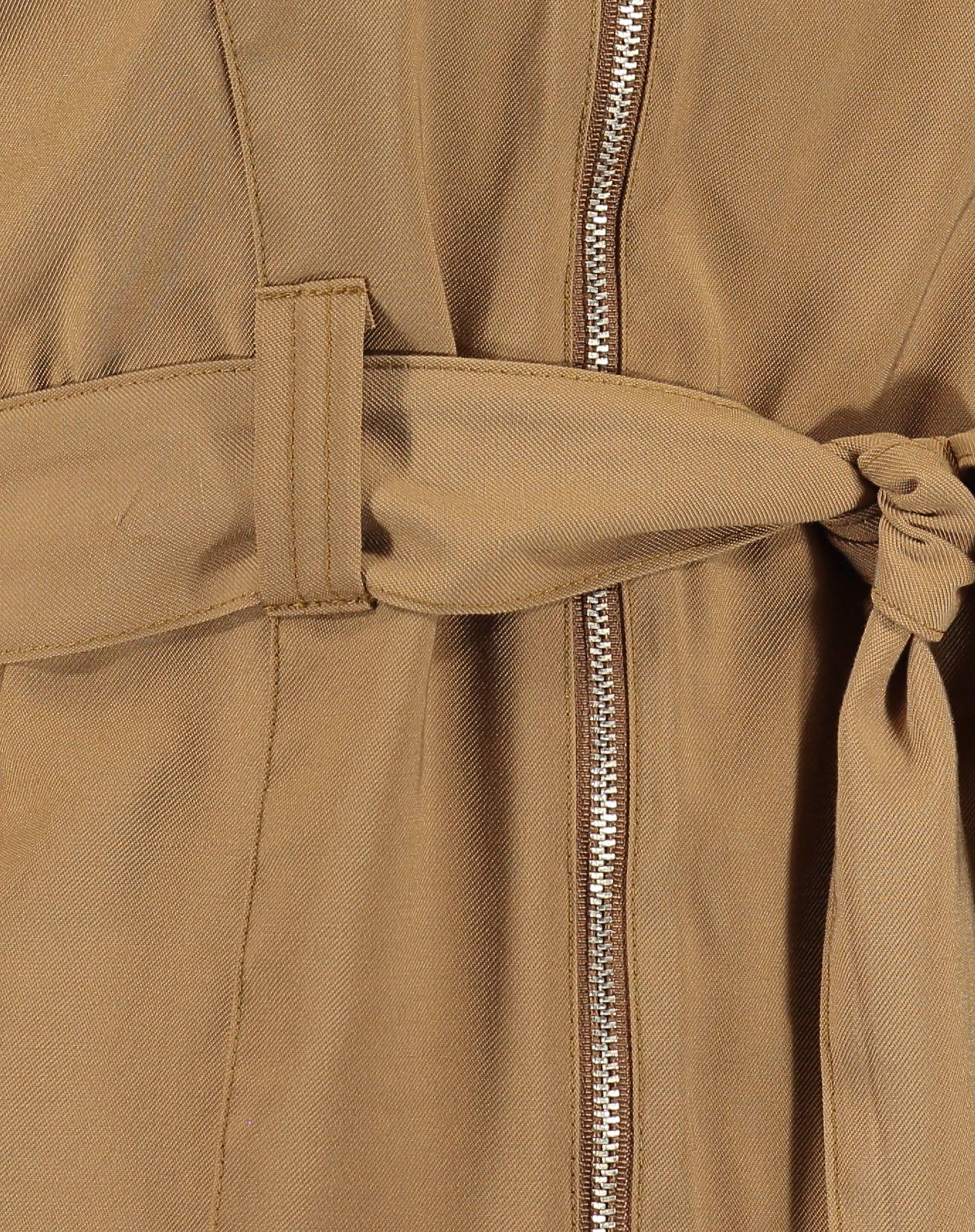 JAQUETA COM AMARRAÇÃO DE ALFAIATARIA - MARROM