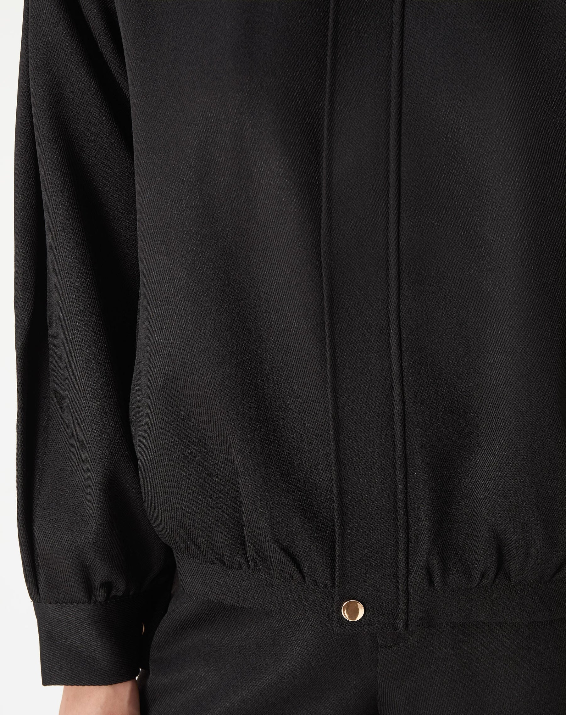 CASACO COM PUNHO LARGO - PRETO