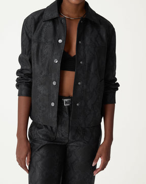 JAQUETA QUADRADA COBRA PU - PRETO