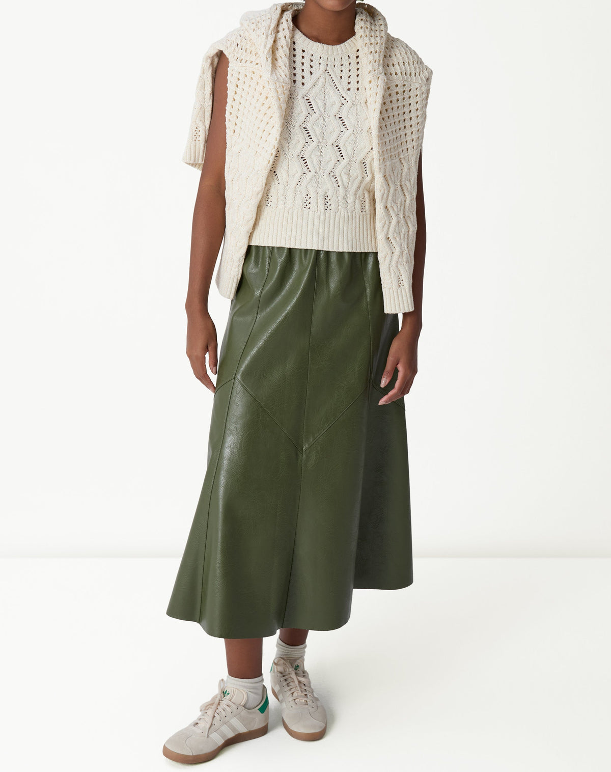 REGATA TRICOT PONTO DIFERENCIADO - BEGE