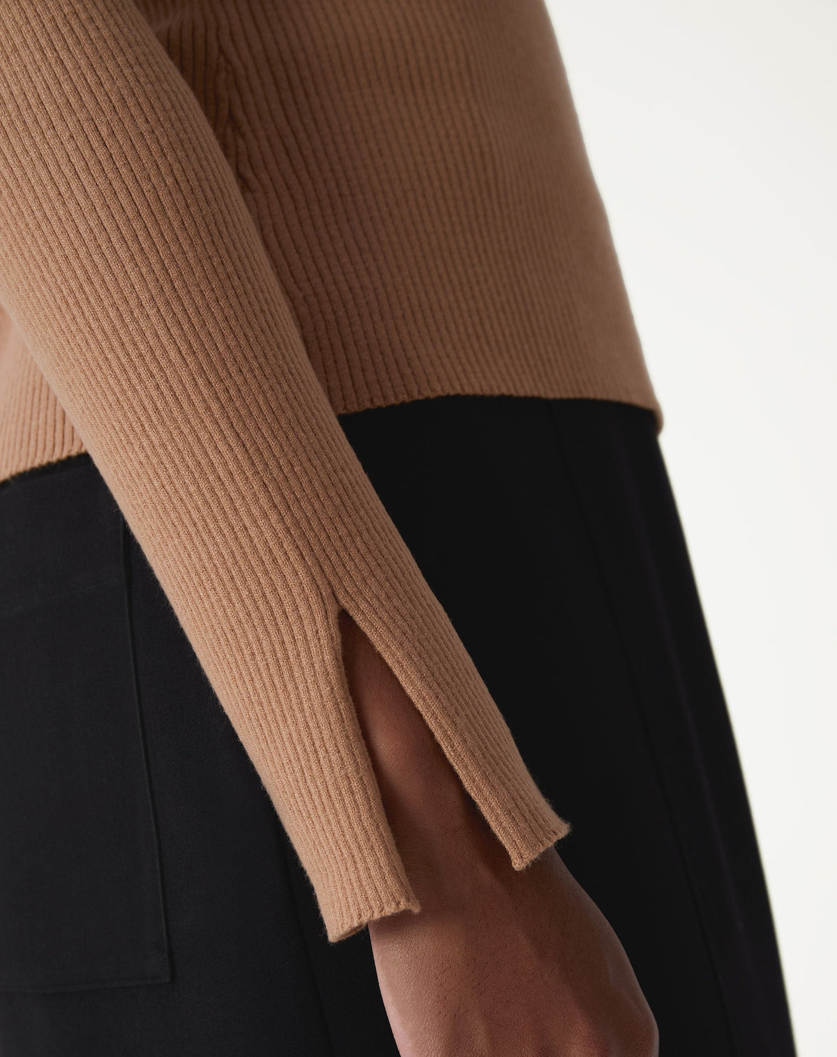 SUÉTER TRICOT GOLA CARECA - BEGE