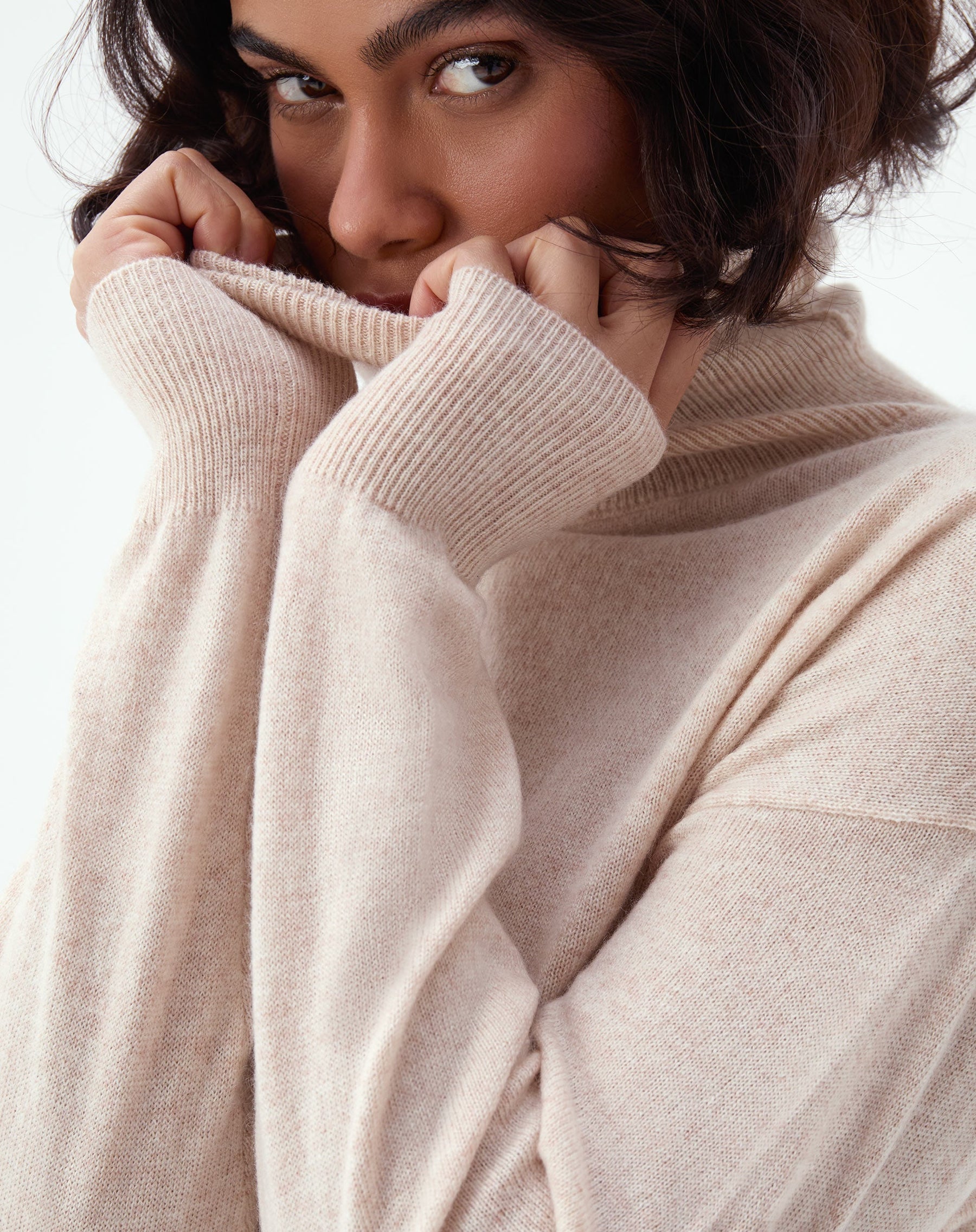 SUÉTER CASHMERE GOLA ALTA  - AREIA