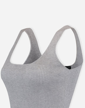 REGATA BÁSICA TRICOT DECOTE U - CINZA MESCLA