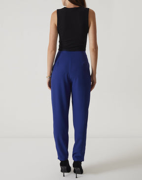 CALÇA COM VINCOS DE ALFAIATARIA - AZUL