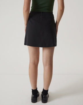 SAIA CURTA COM PASSANTES DE ALFAIATARIA - PRETO