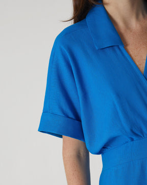 VESTIDO LONGO DECOTE V COM GOLA - AZUL