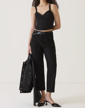 BLUSA COM ALÇAS DE ALFAIATARIA - PRETO