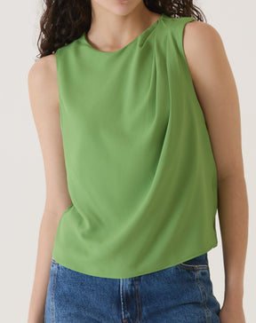 BLUSA SEM MANGAS DE CREPE - VERDE