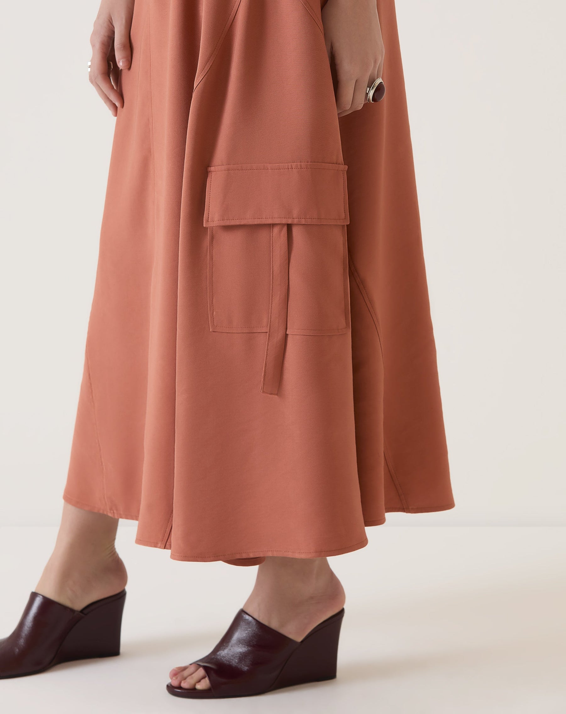 SAIA BOLSOS CARGO DE ALFAIATARIA - BEGE