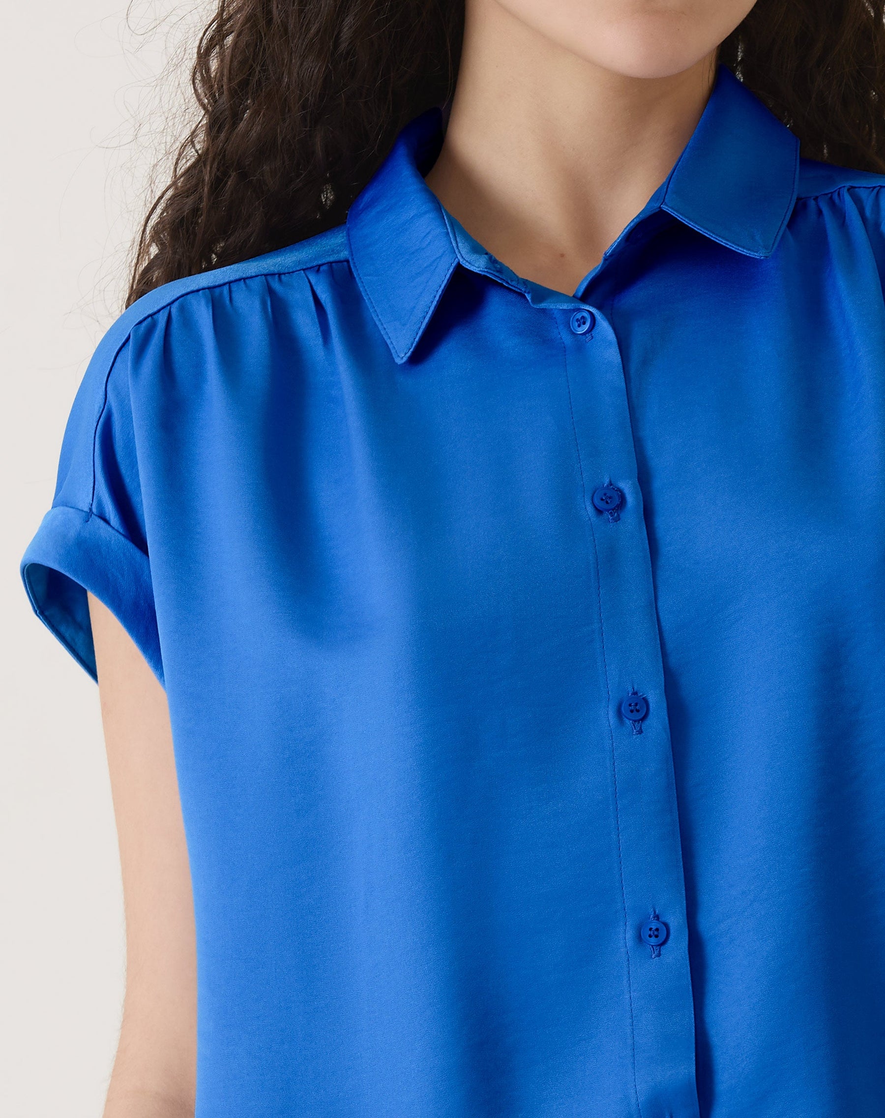 CAMISA MANGA CURTA DE CETIM - AZUL