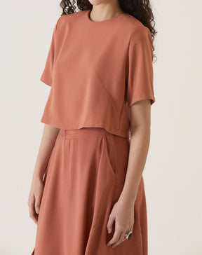 BLUSA CROP MANGA CURTA - VINHO