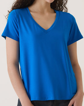 CAMISETA DECOTE V DE MALHA - AZUL