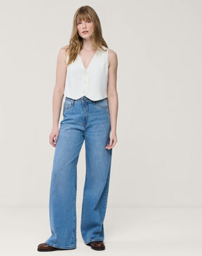 COLETE DETALHE BOTÕES - BRANCO